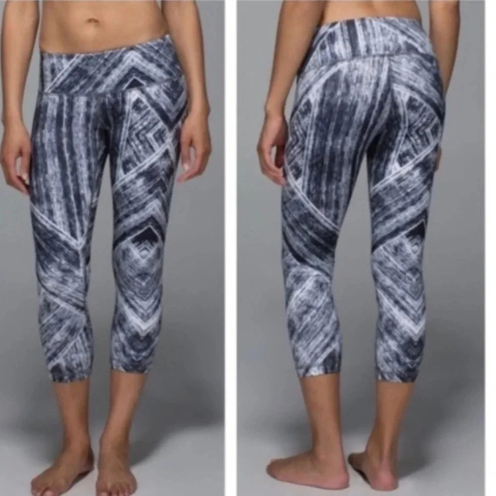 Lululemon wunder under crop 11 heat wave